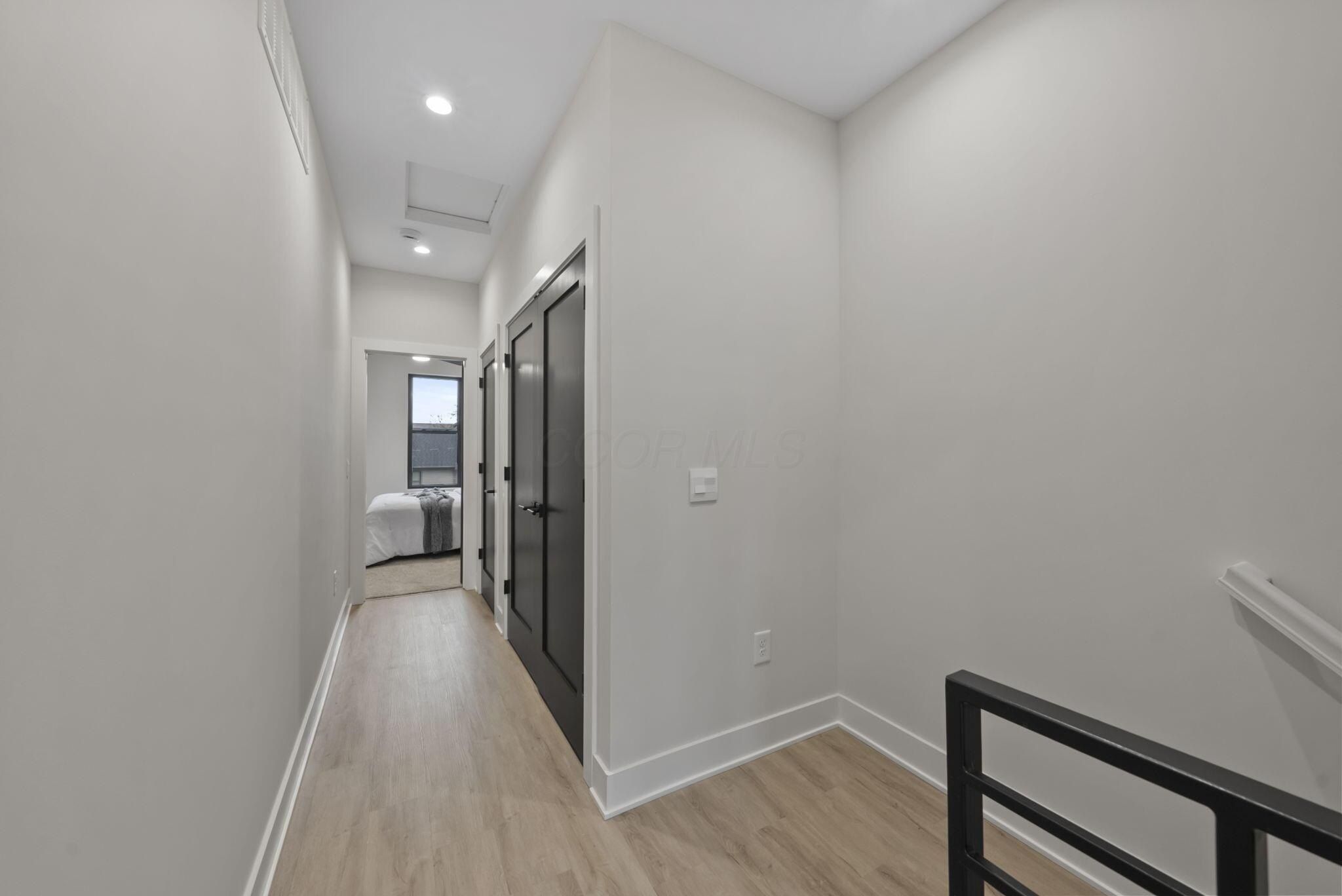 1095 Franklin Avenue. Columbus, OH 43205