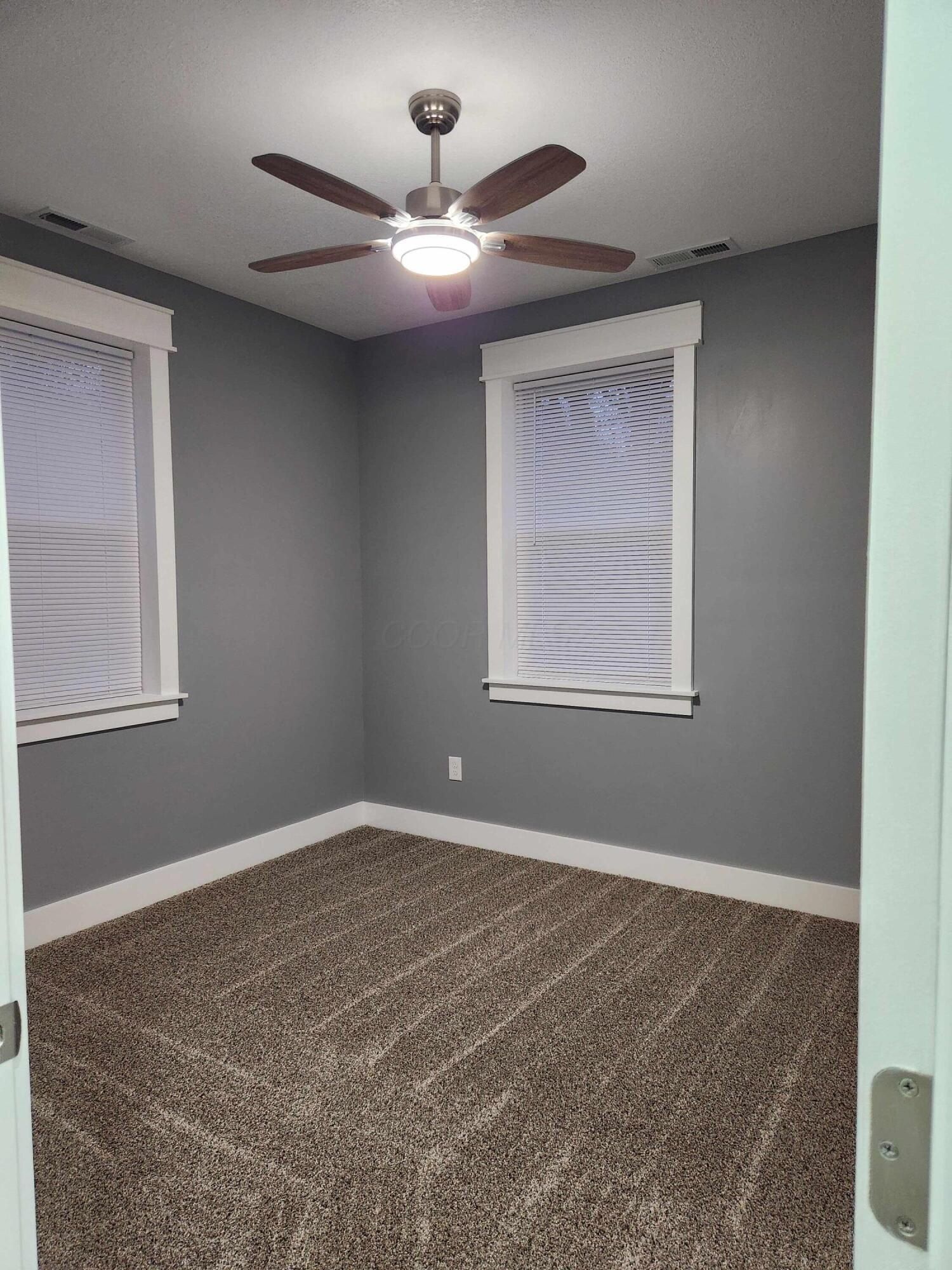 20 Bolen Avenue. Newark, OH 43055