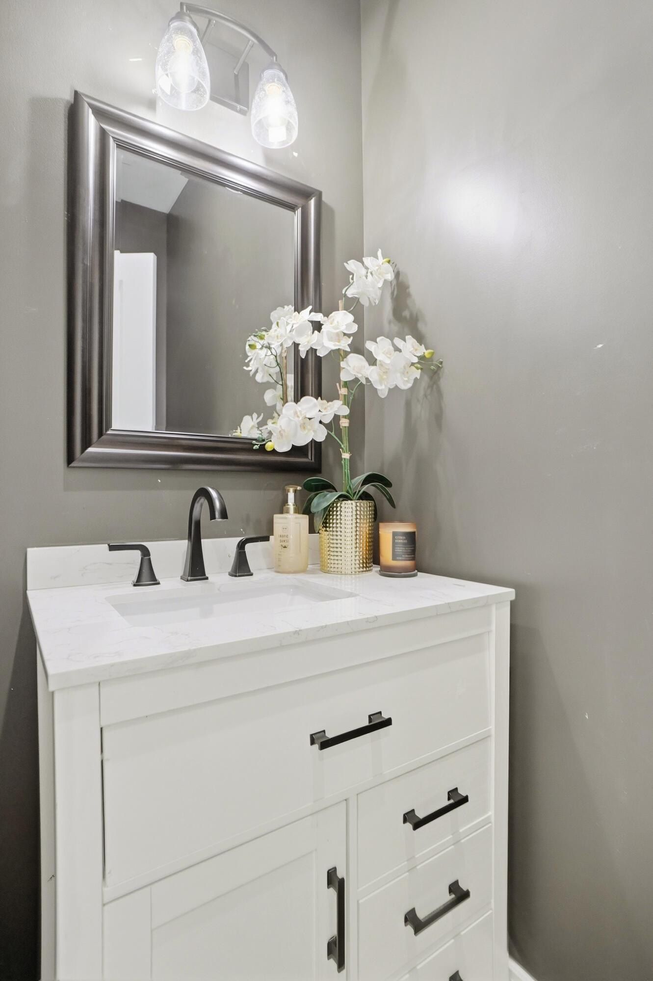 406 St Clair Avenue. Columbus, OH 43203