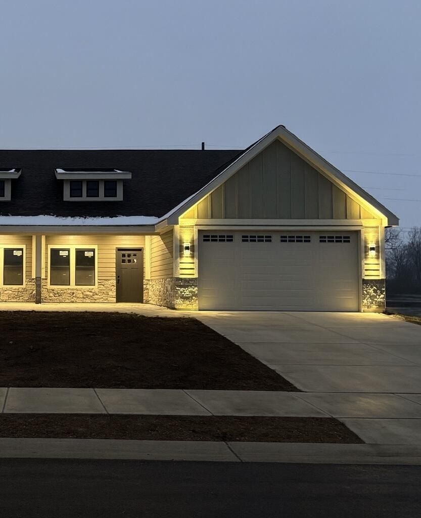 1774 Creekside Court. Sidney, OH 45365