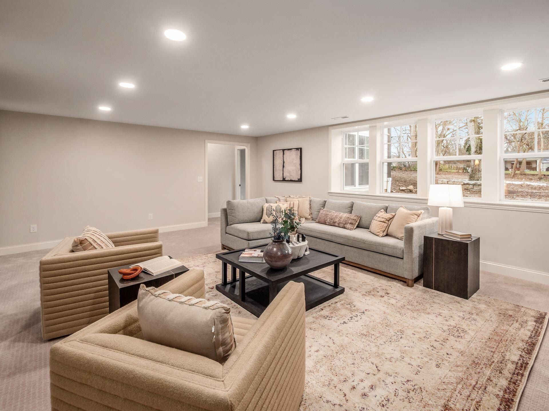 2729 Eastcleft Drive. Upper Arlington, OH 43221