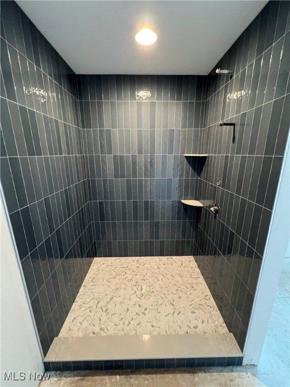 6916 S Raccoon Road. Canfield, OH 44406