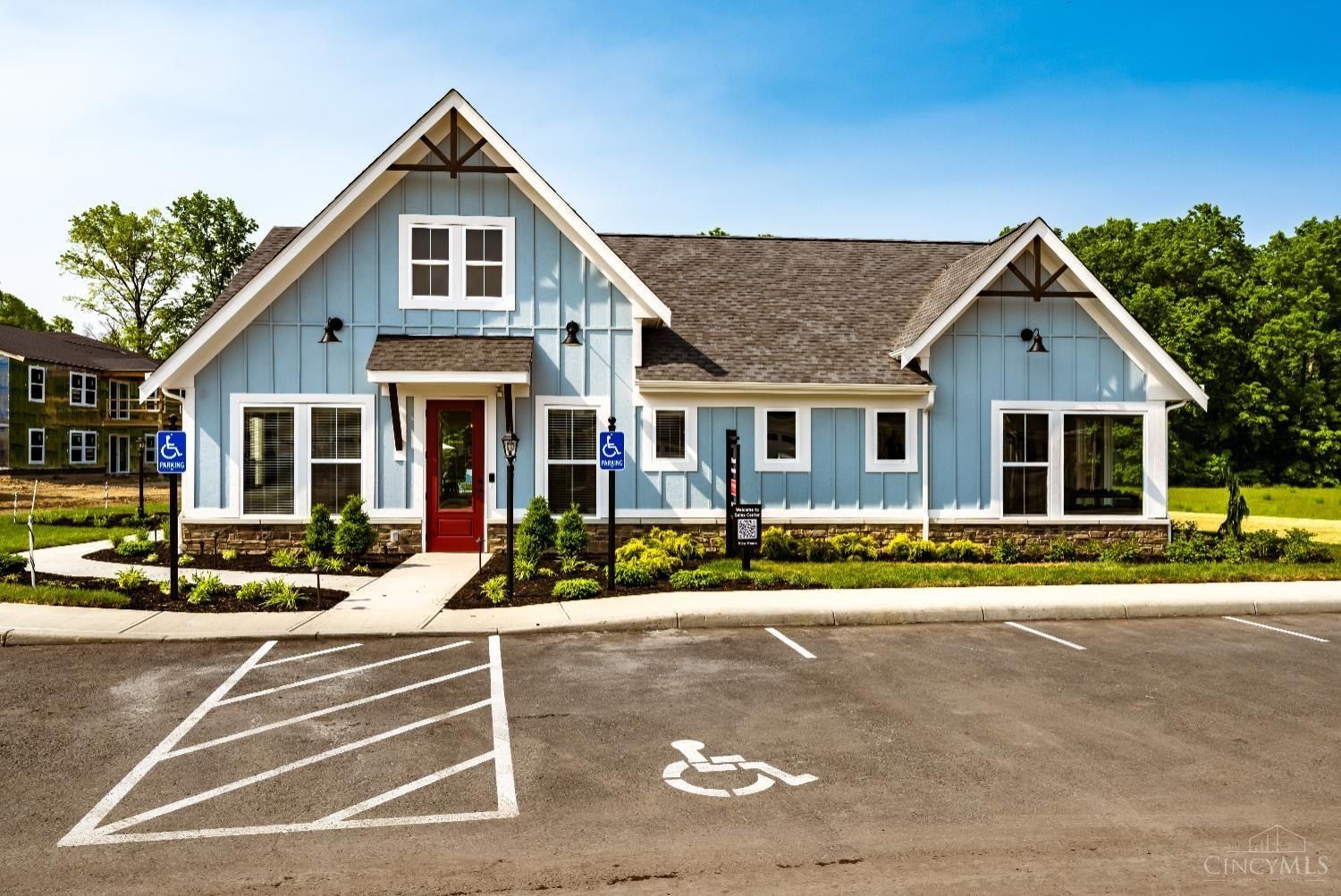 5890 Parkview Lane Unit 202. Milford, OH 45150