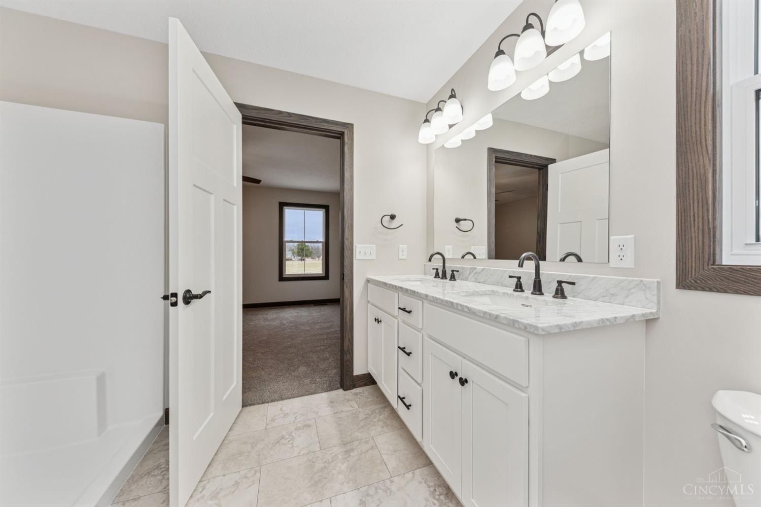 118 Shawnee Drive. Sardinia, OH 45171