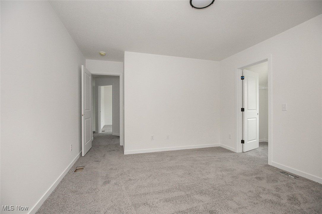 5594 Grove Avenue. Mentor, OH 44060