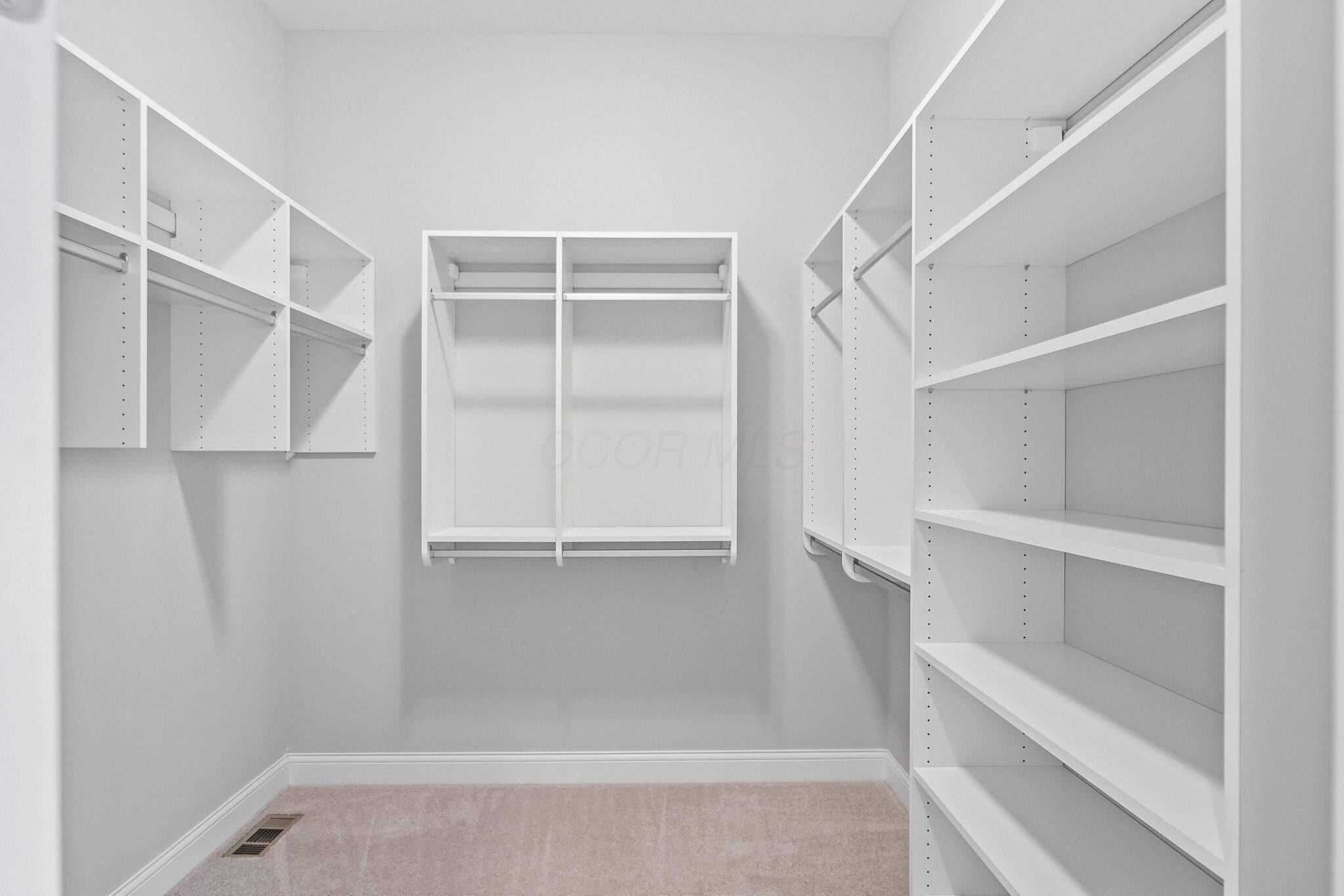 8423 Laidbrook Place Lot 2. New Albany, OH 43054