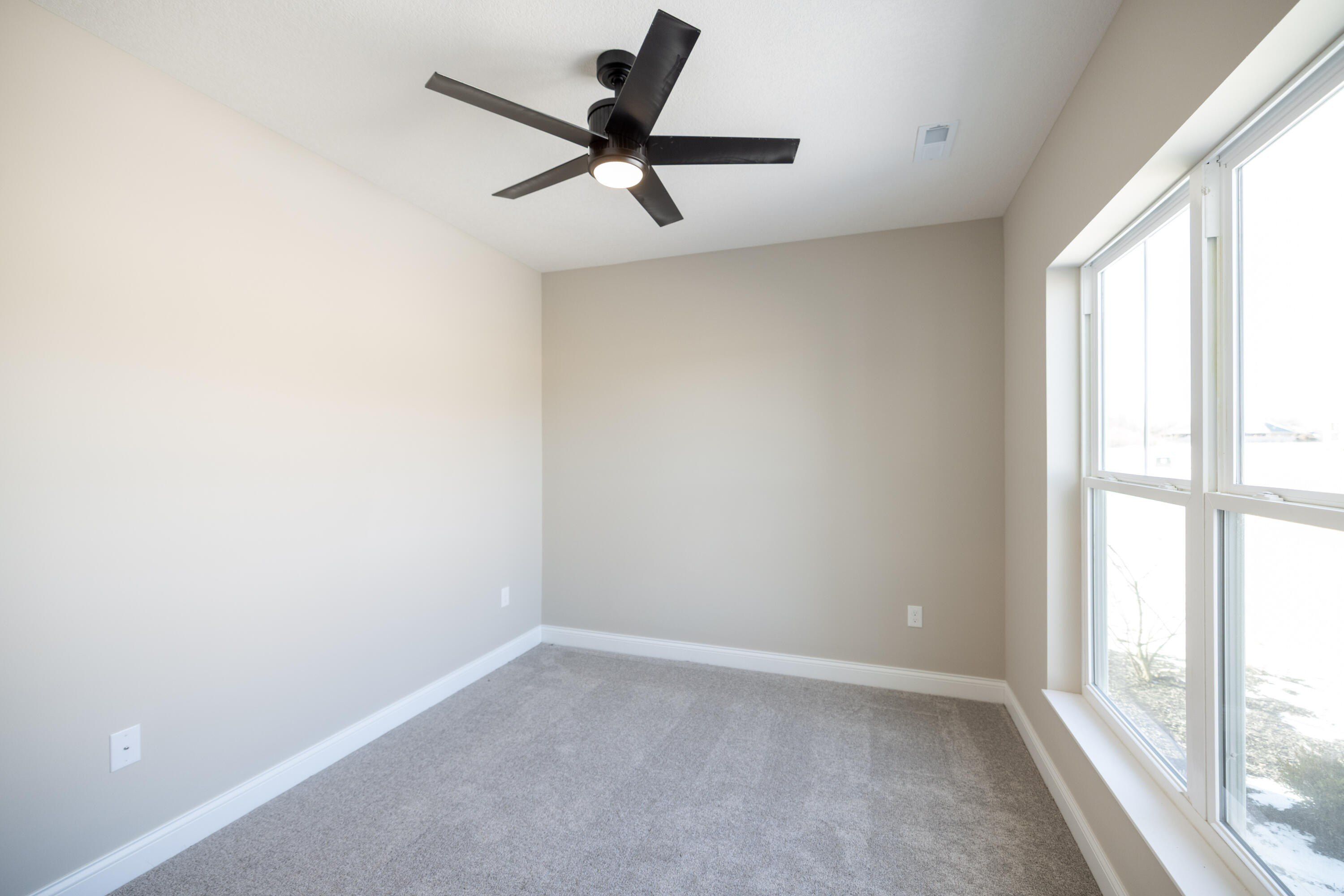 1509 Kingsgate Road. Springfield, OH 45502