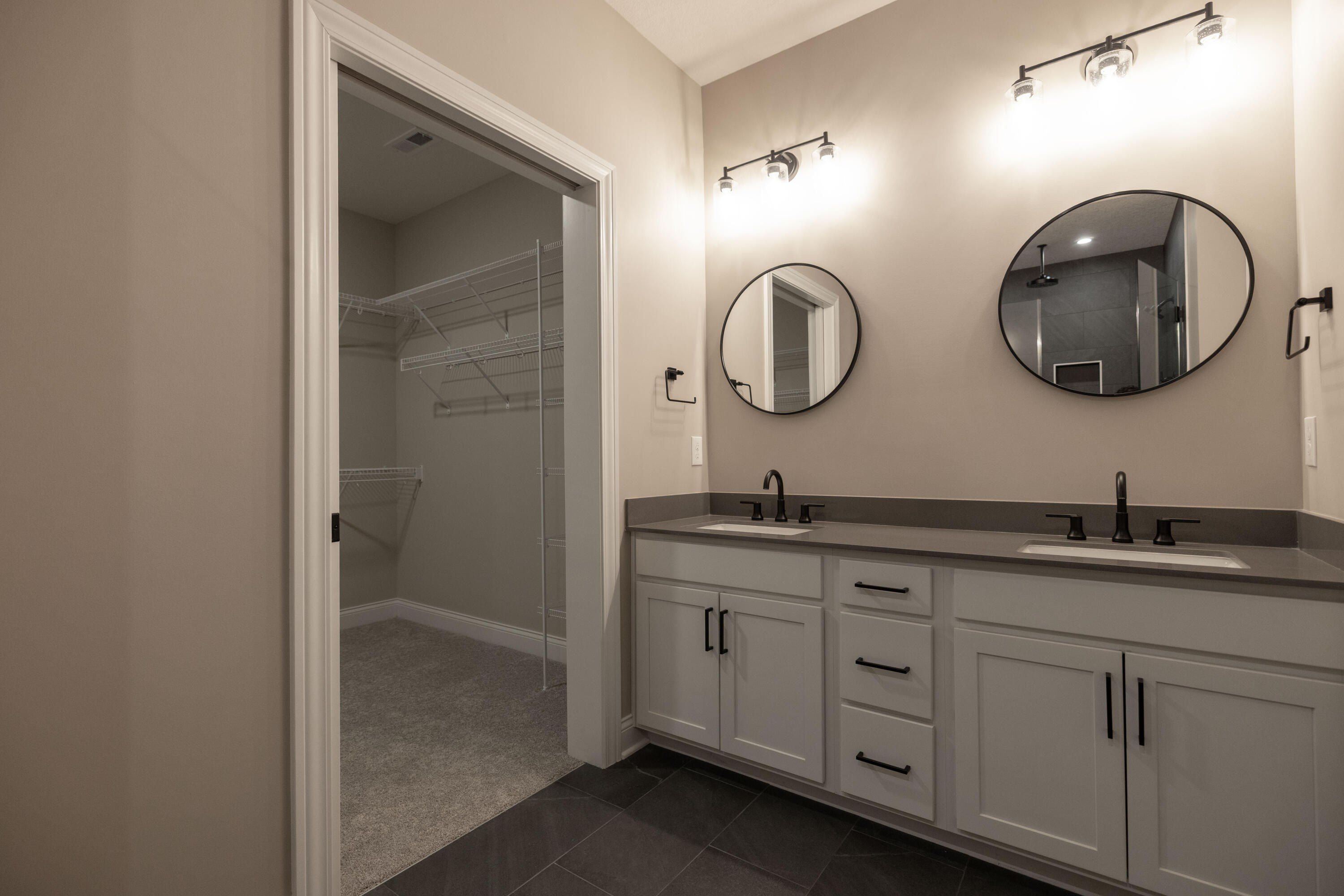 1505 Kingsgate Road. Springfield, OH 45502