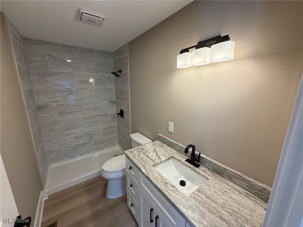 3940 Ellendale Road. Chagrin Falls, OH 44022