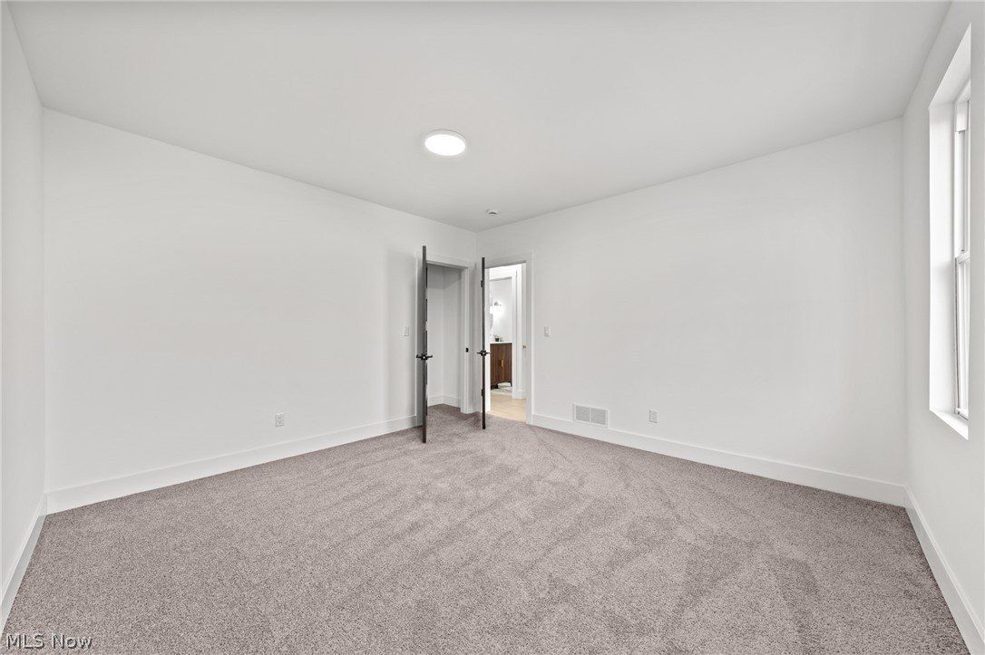 1422 W 77Th Street. Cleveland, OH 44102