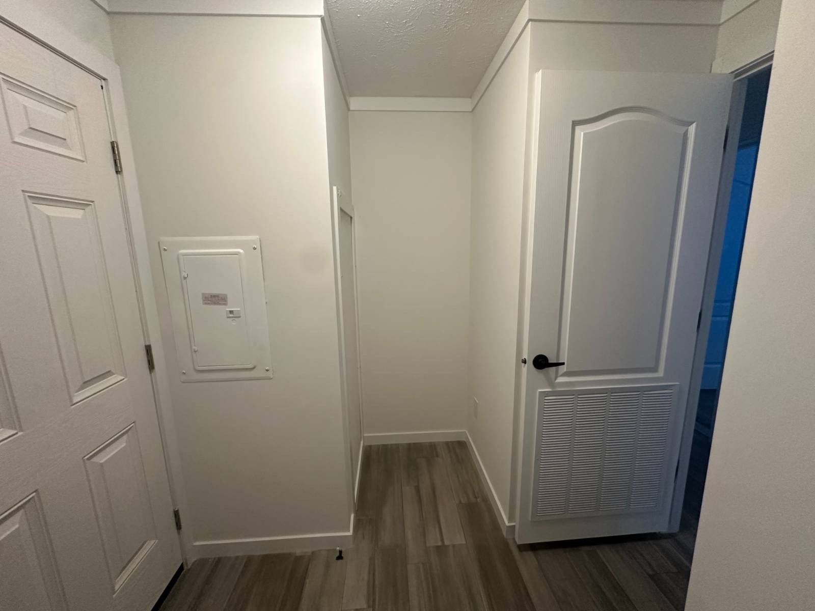 5222 Greenwich R Greenwich Rd. Seville, OH 44273