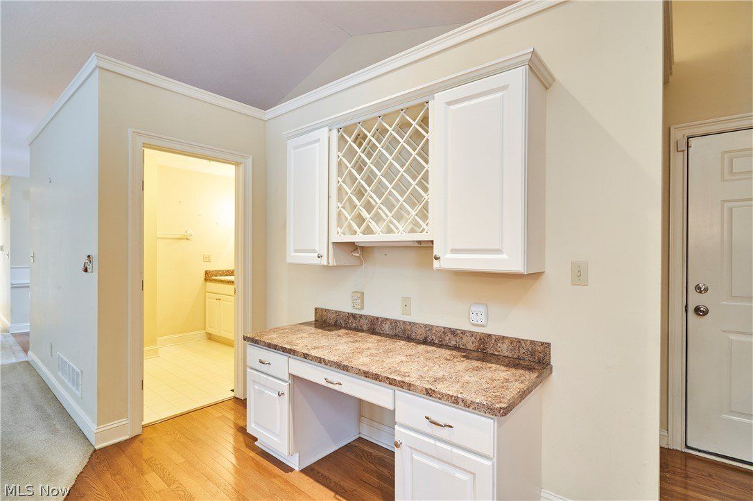 2729 Ariels Way. Akron, OH 44312