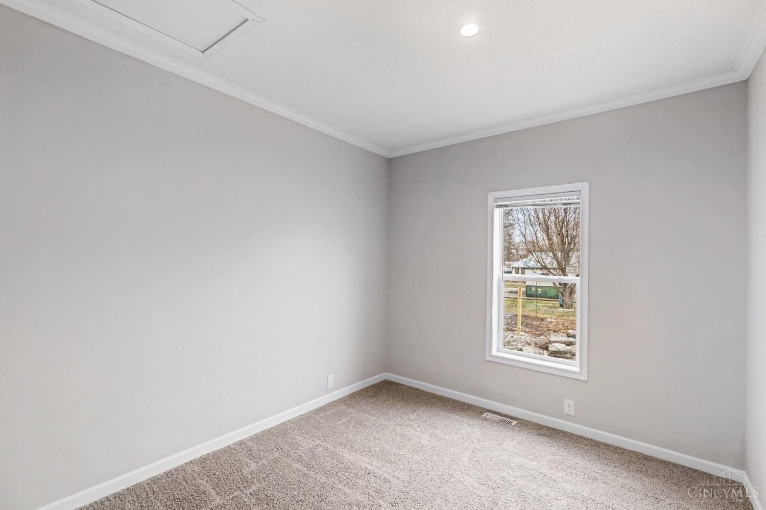 715 Walnut Street. Felicity, OH 45120