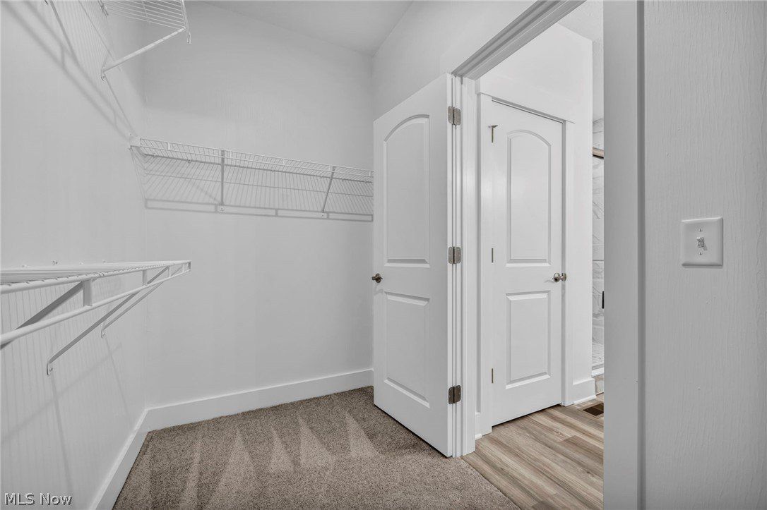 3621 Great Windsor Lane. Uniontown, OH 44685