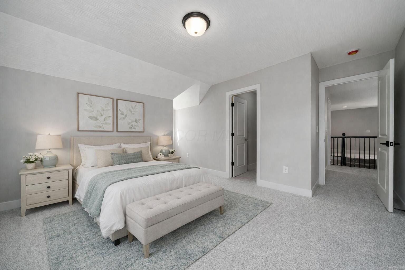 1068 Ivy Wood Drive. Sunbury, OH 43074