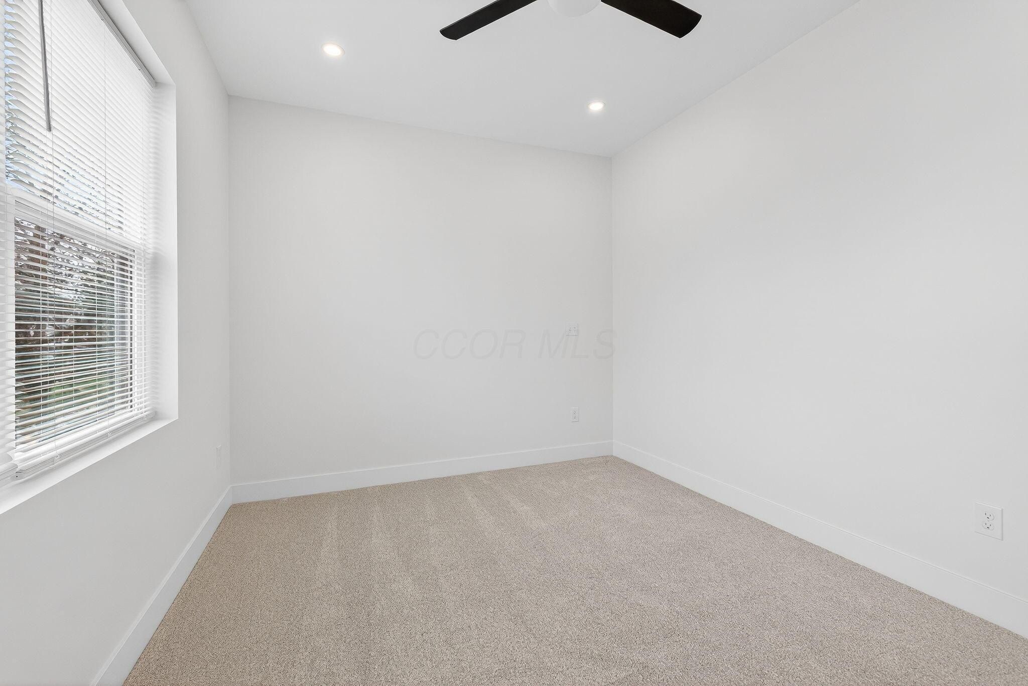 957 Linwood Avenue. Columbus, OH 43206