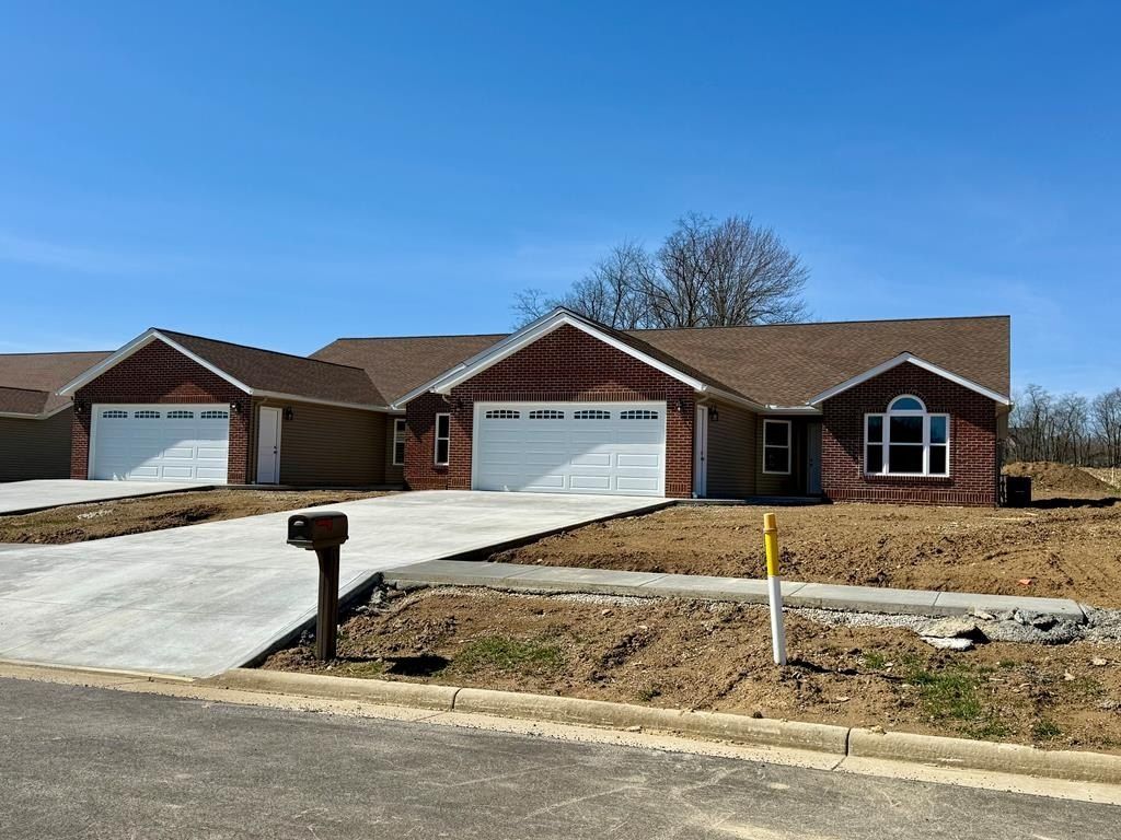 1367 Deer Ridge Lane. Ontario, OH 44906