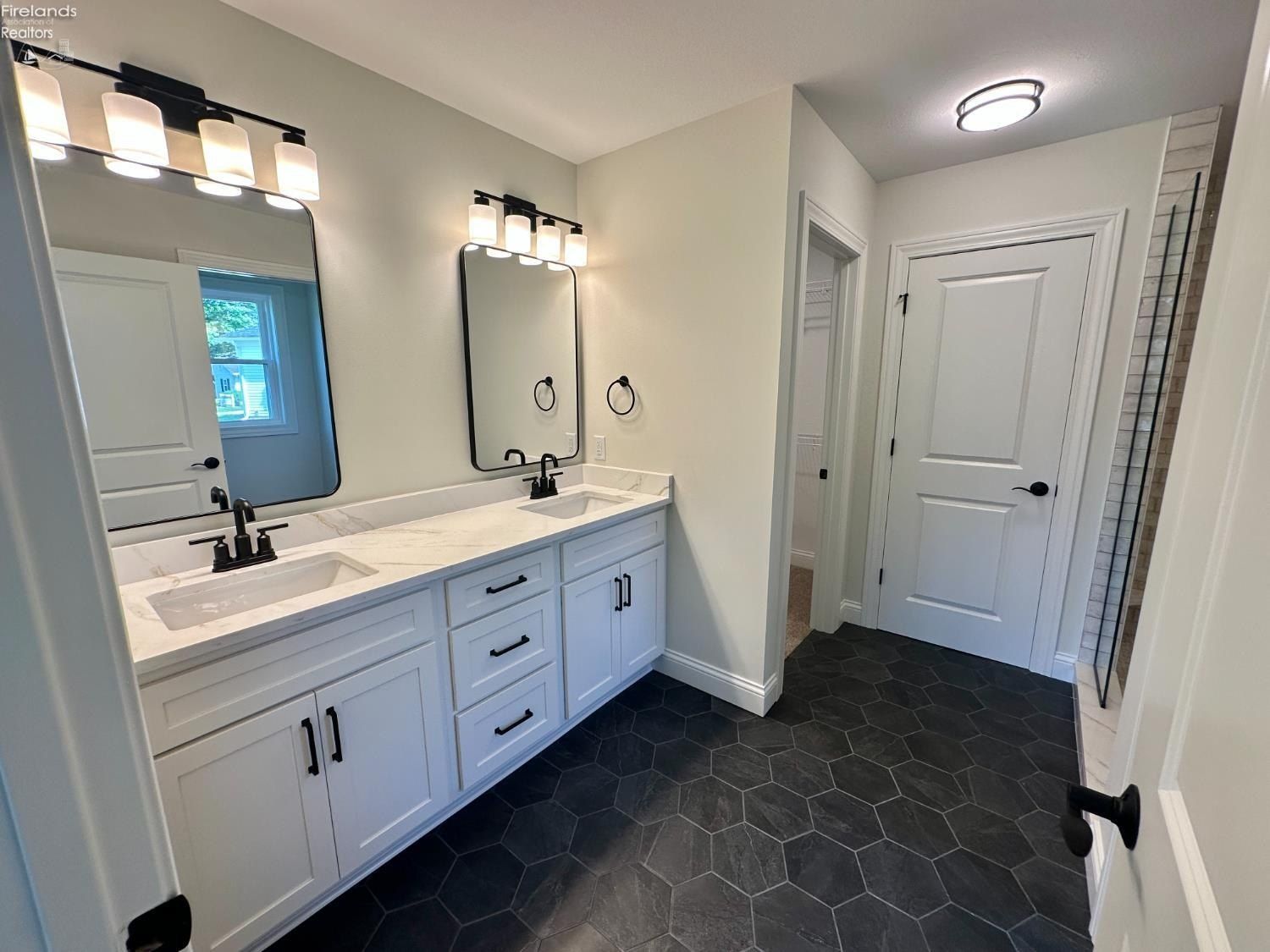 550 Southview. Gibsonburg, OH 43431