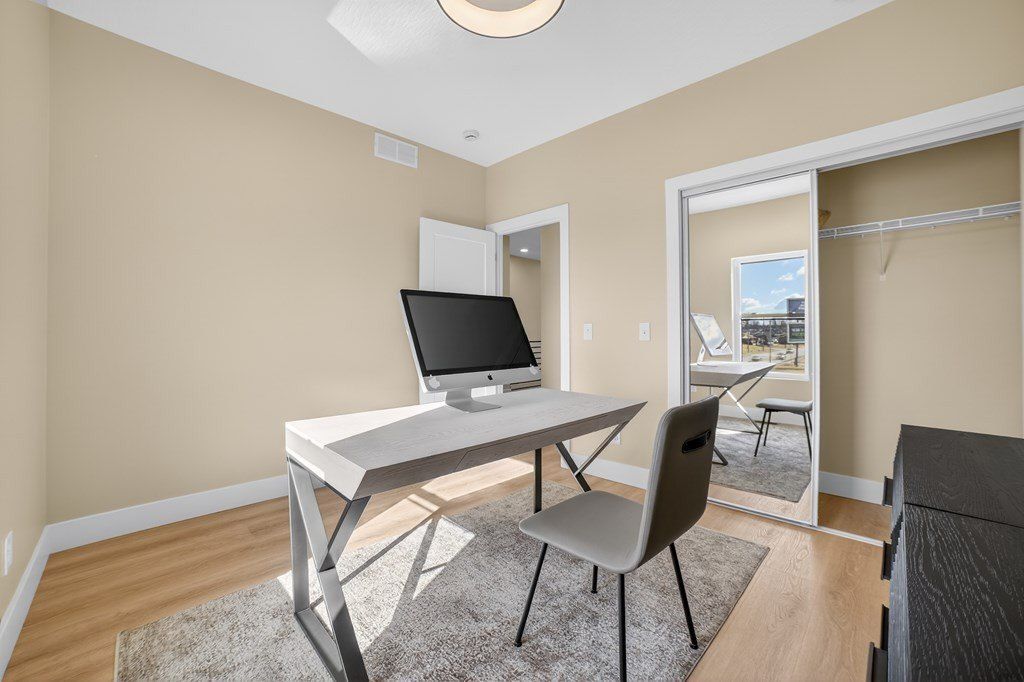 1325 Trimble Rd. Mansfield, OH 44907