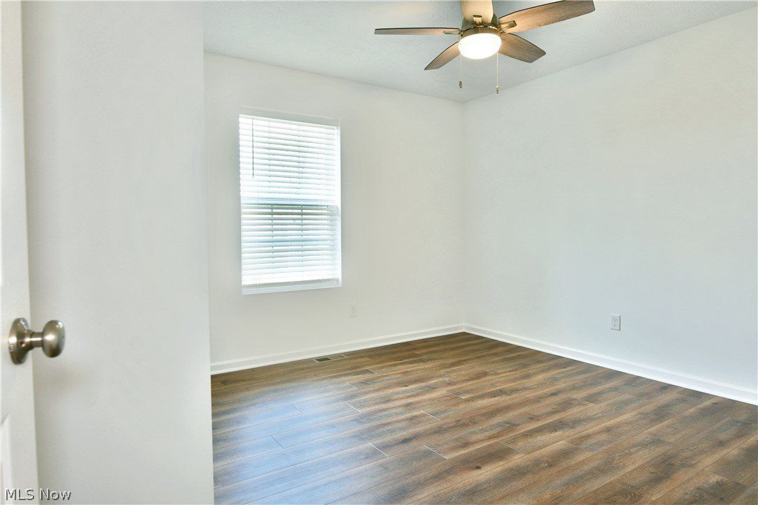 5554 Alva Avenue Nw. Warren, OH 44483