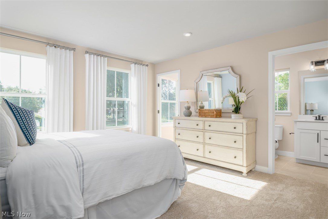 6251 Cherry Blossom Circle Nw. North Canton, OH 44720