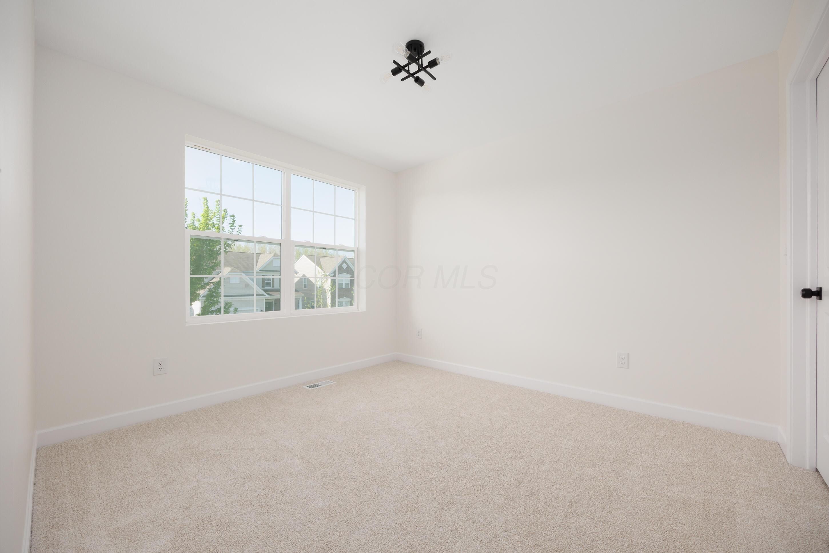 6366 Oak Trail Drive. Galloway, OH 43119