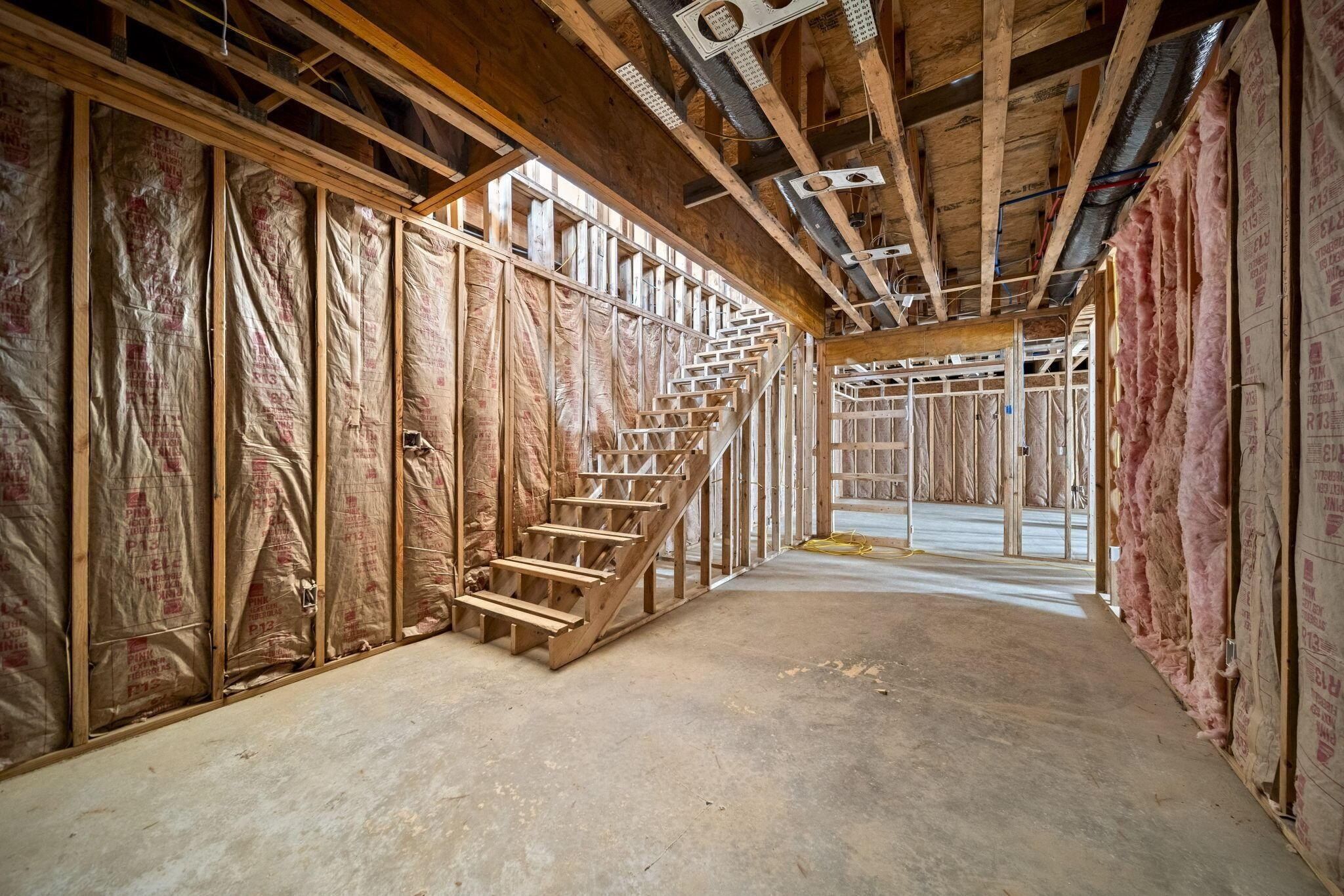 6899 Woodedge Lane. Hilliard, OH 43026