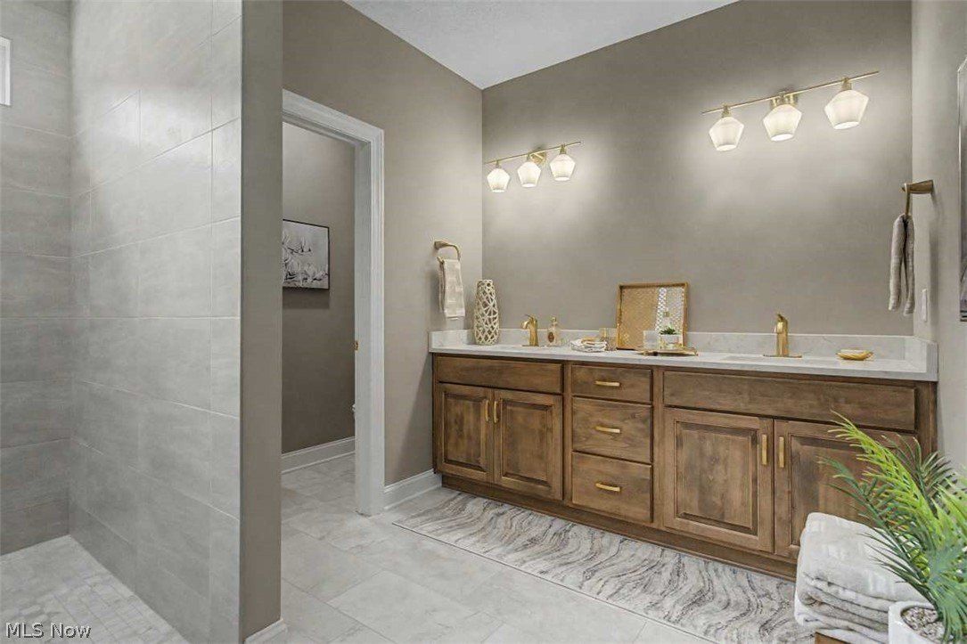 4304 Evergreen Court. North Canton, OH 44720