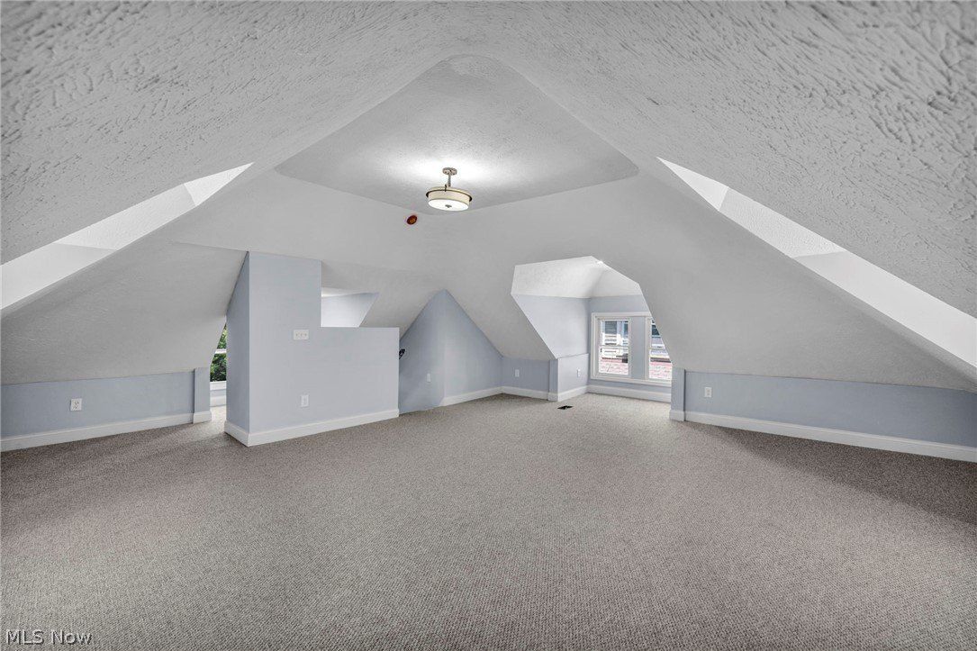 2172 West Boulevard. Cleveland, OH 44102