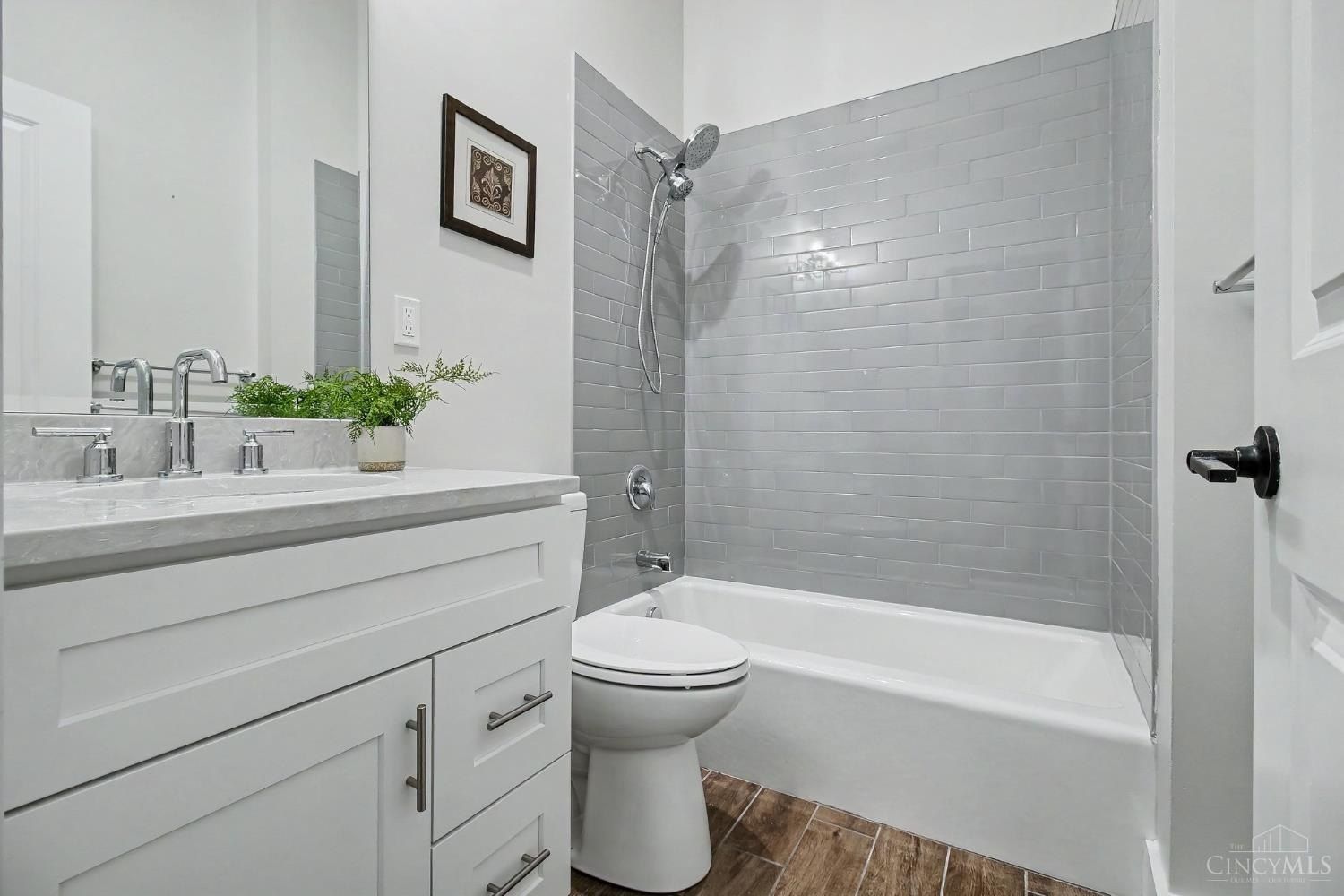 148 Mulberry Street. Cincinnati, OH 45202
