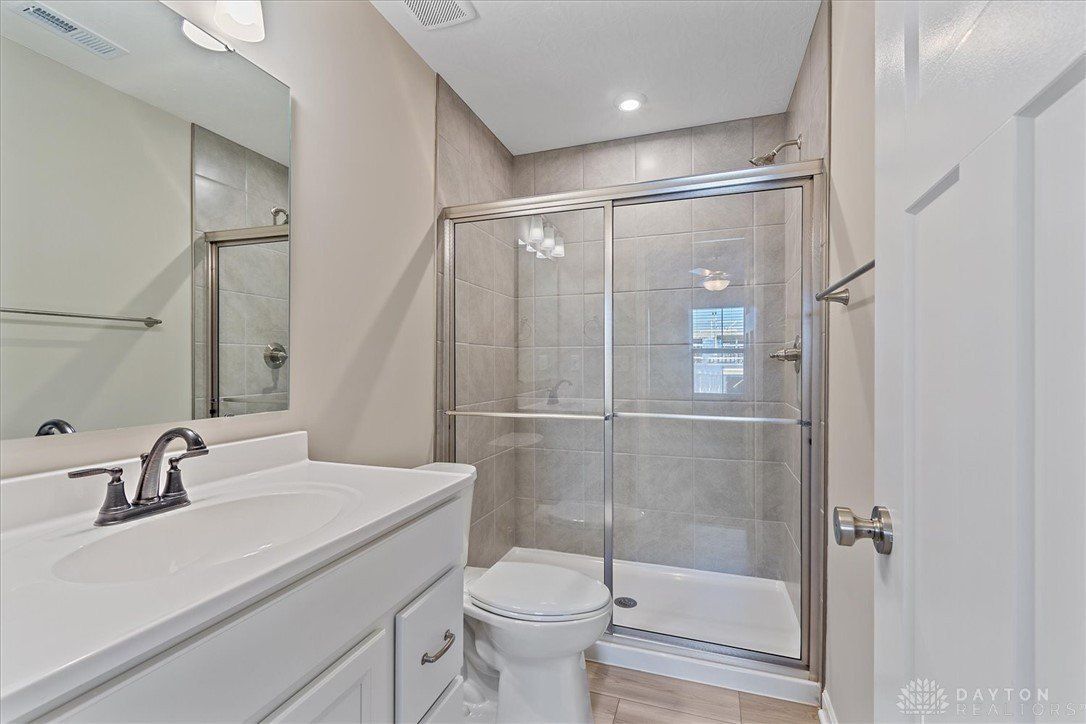 413 Bethpage Way. Lebanon, OH 45036