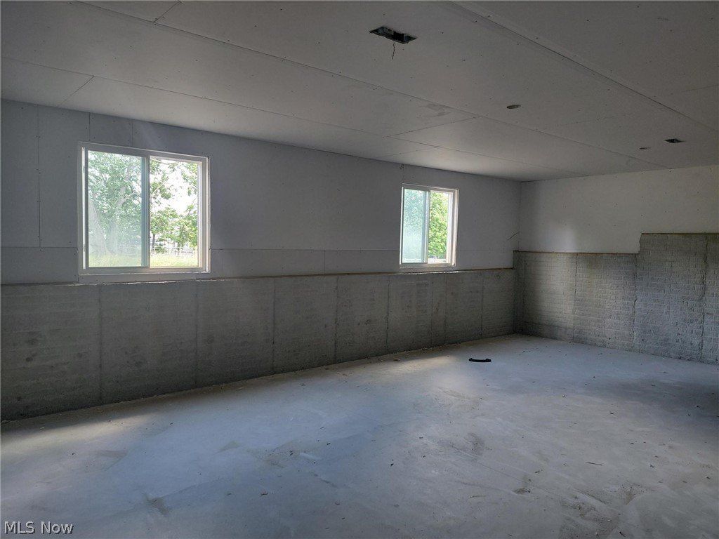3341 Robertas Way. Stow, OH 44224