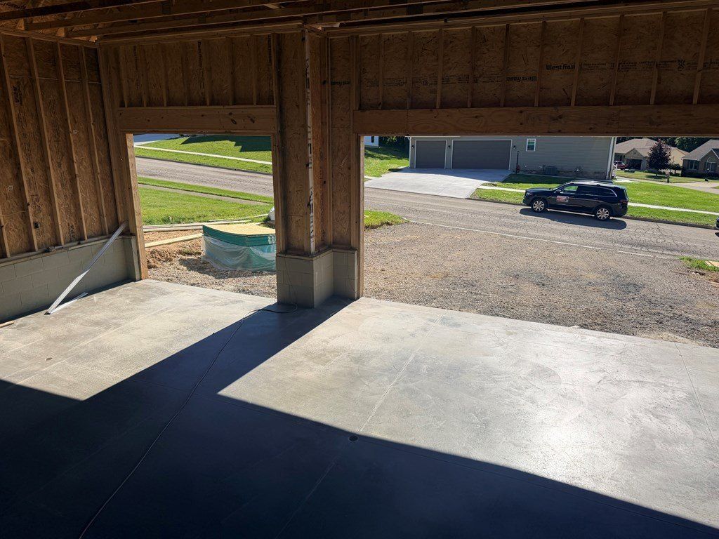 2745 Hickory Court. Lexington, OH 44904