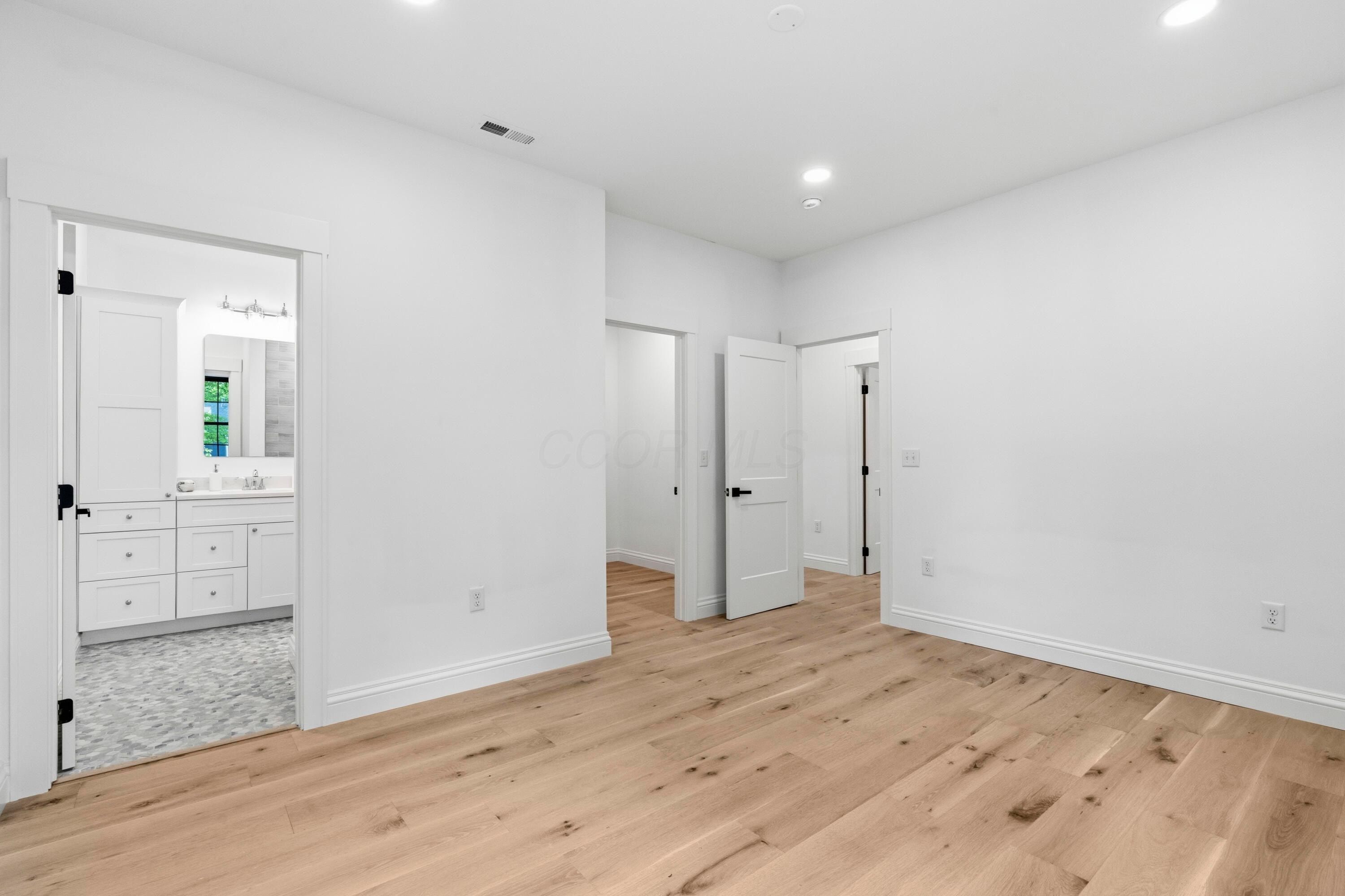 8002 Maxtown Road. Westerville, OH 43082