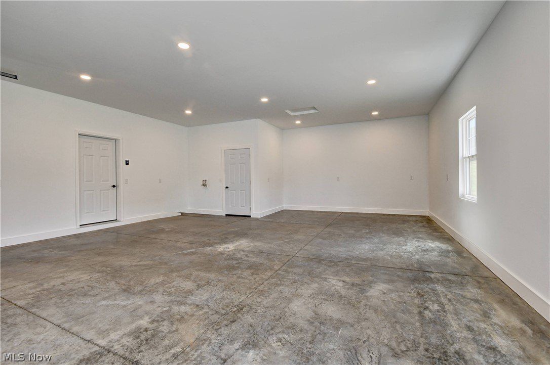 821 Sw Miller Avenue. Sugarcreek, OH 44681
