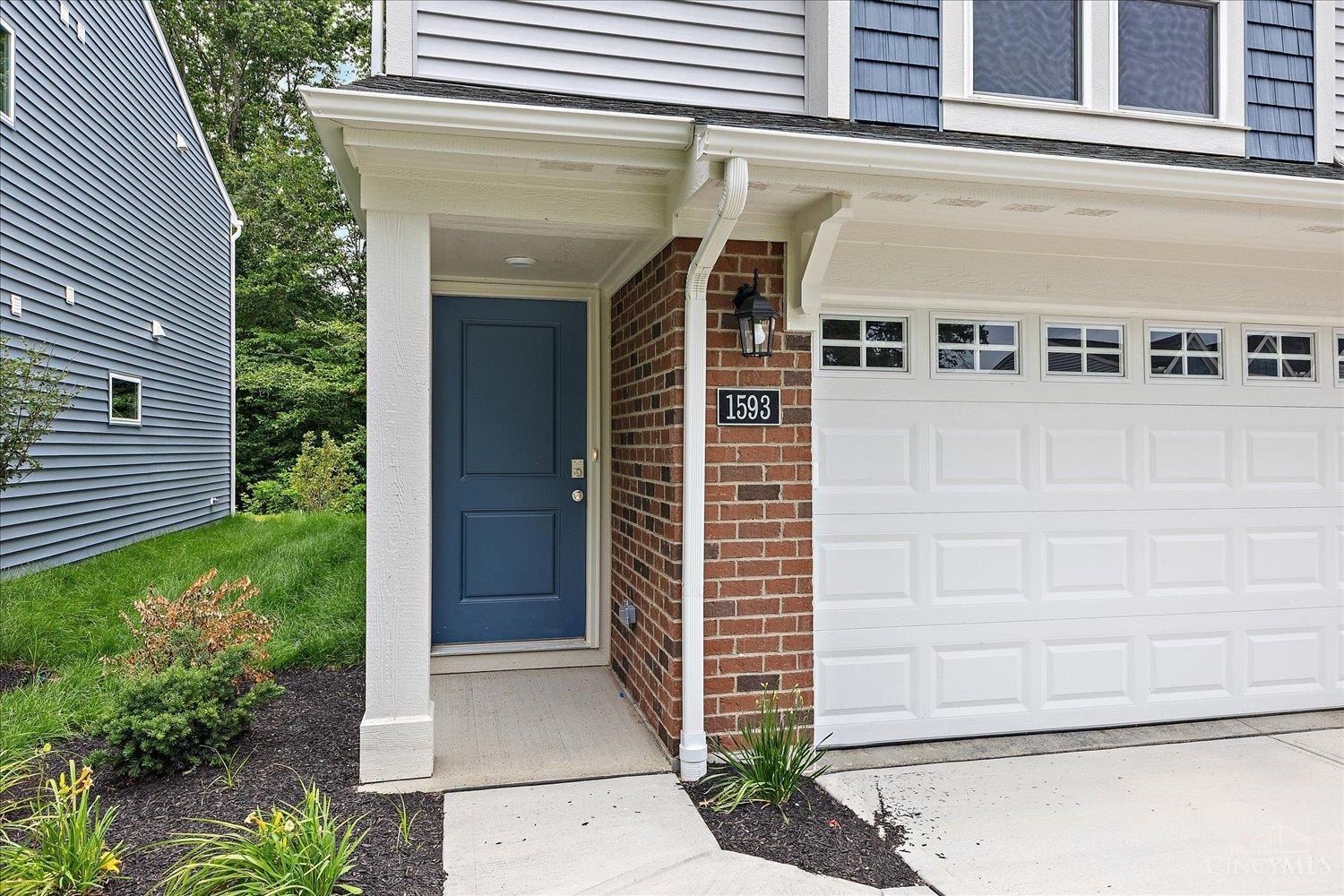 1593 Summerview Lane. Milford, OH 45150