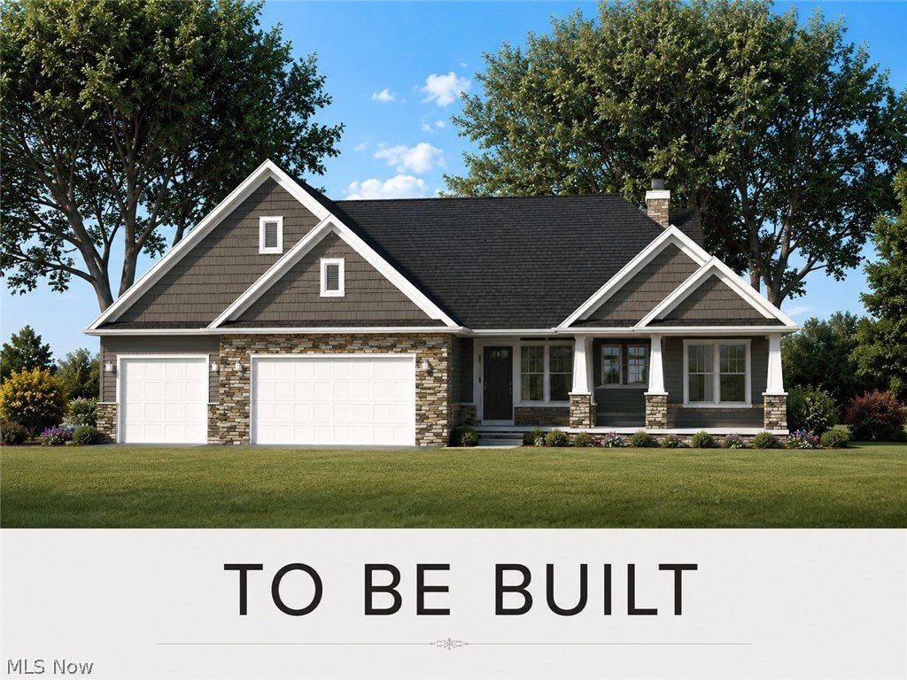 945 Royal Oak Avenue Ne. North Canton, OH 44720