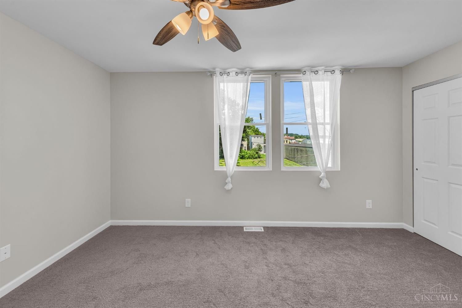 1789 Agnes. Cincinnati, OH 45223