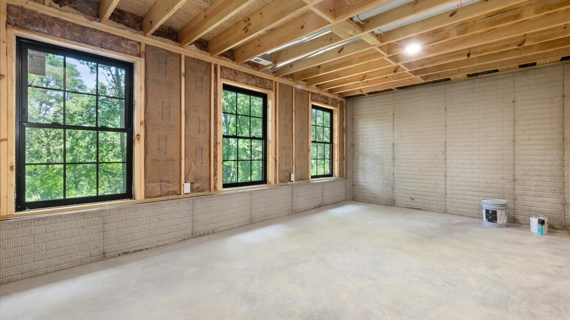 1319 W Canal Street. Baltimore, OH 43105