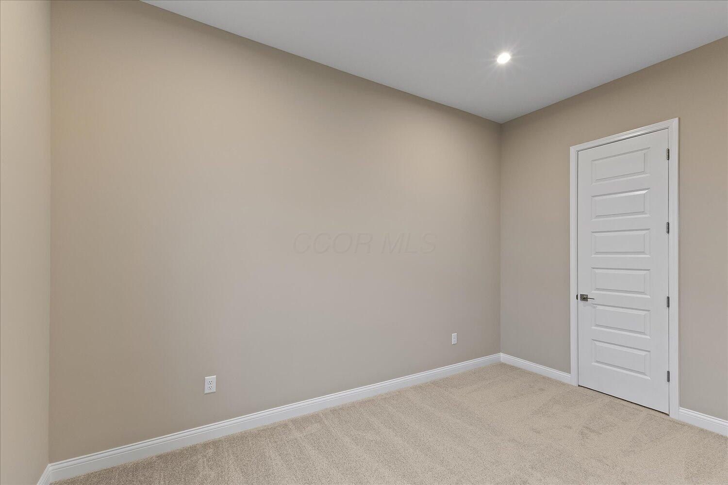 2504 Bent Grass Drive. Beavercreek, OH 45431