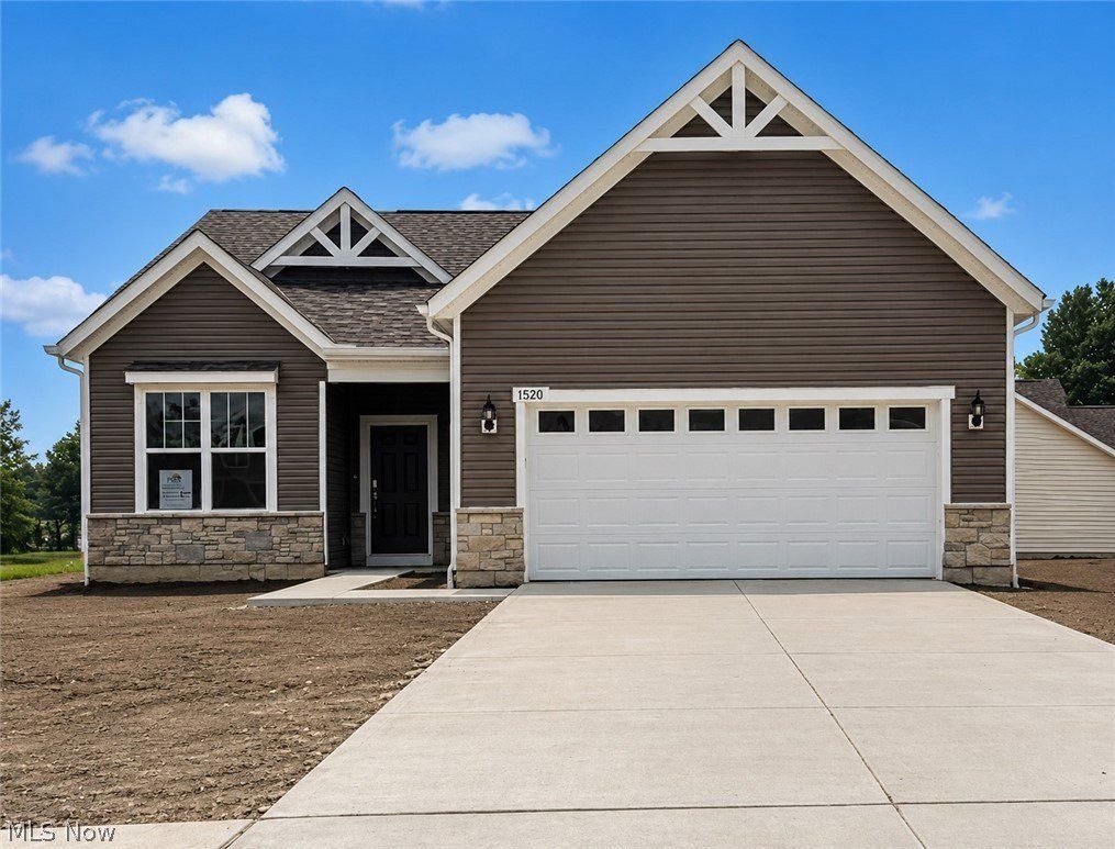 6761 Montville Reserve Lane. Medina, OH 44256
