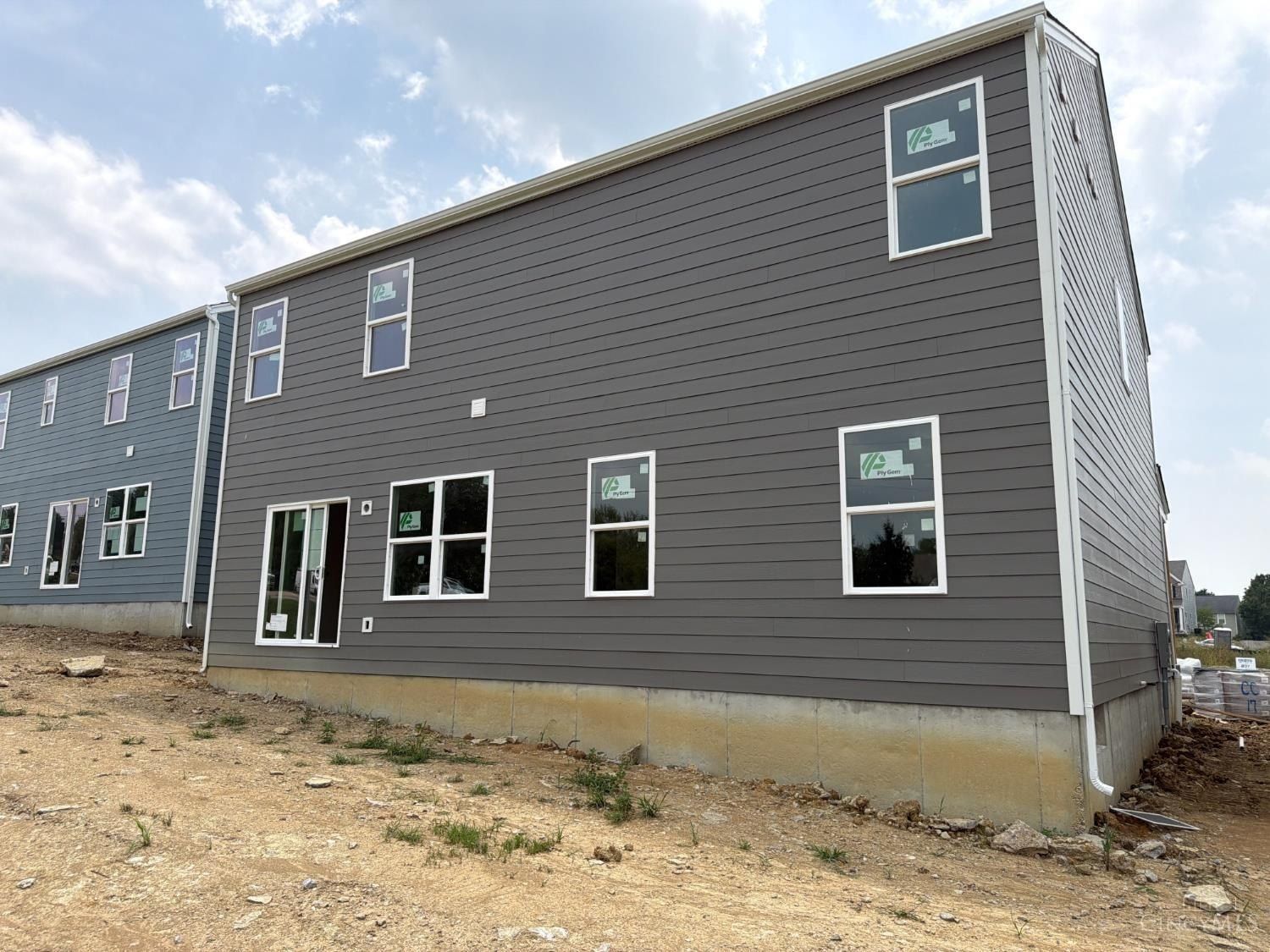 52 Chestnut Street. Springboro, OH 45066
