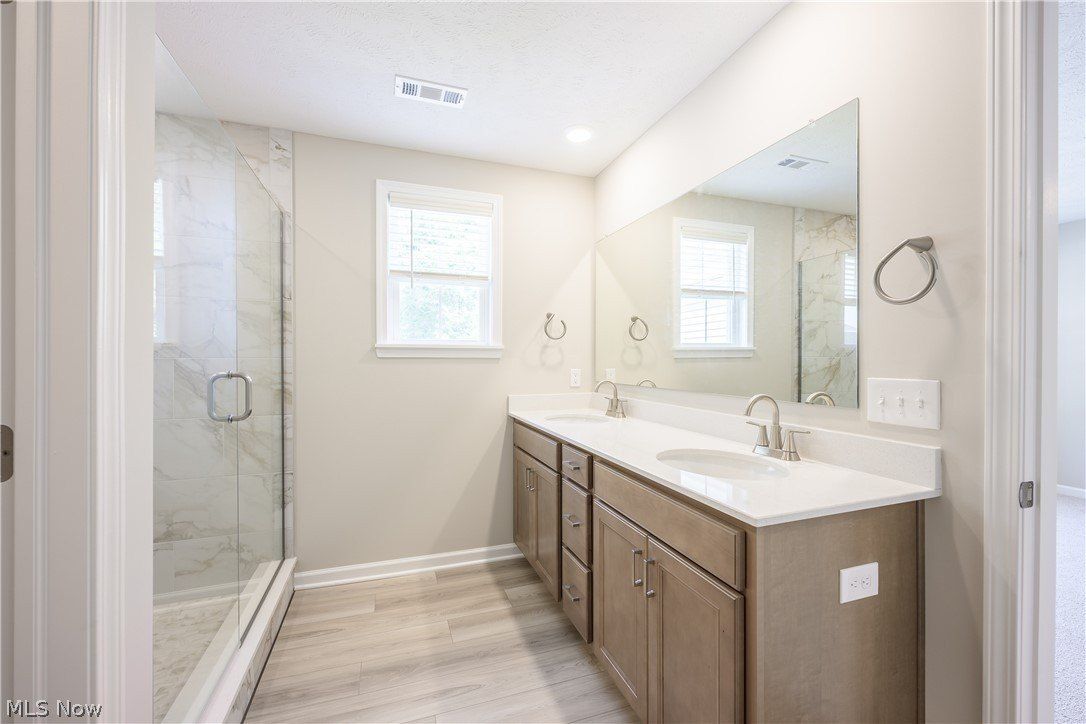28190 Zinfandel Court. Westlake, OH 44145