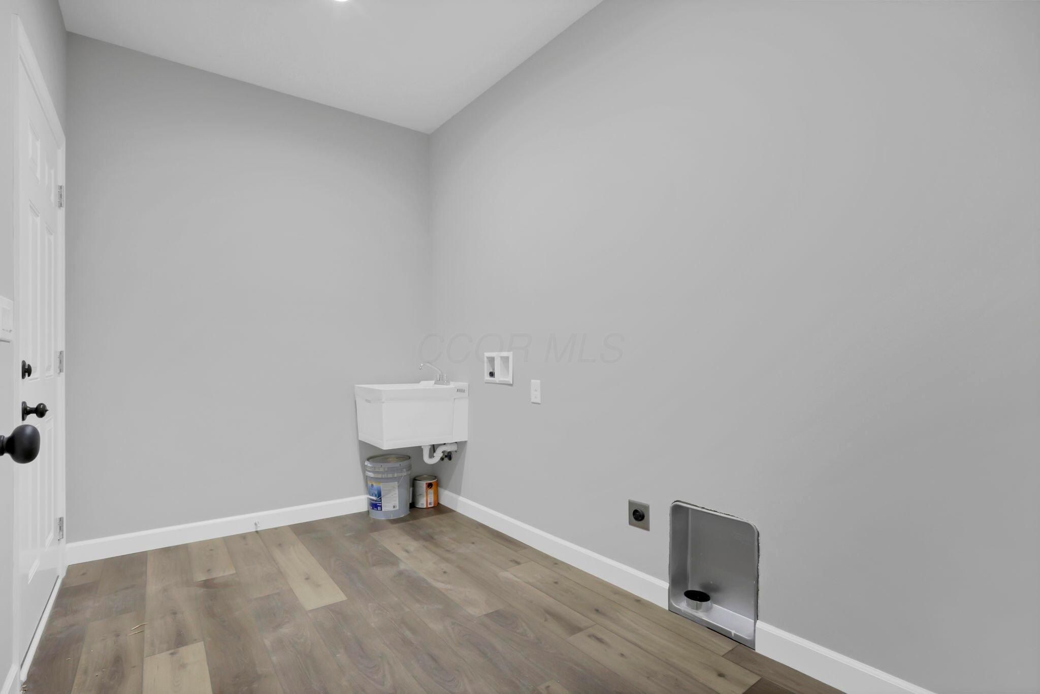 621 Trapp Lane. Hopewell, OH 43746