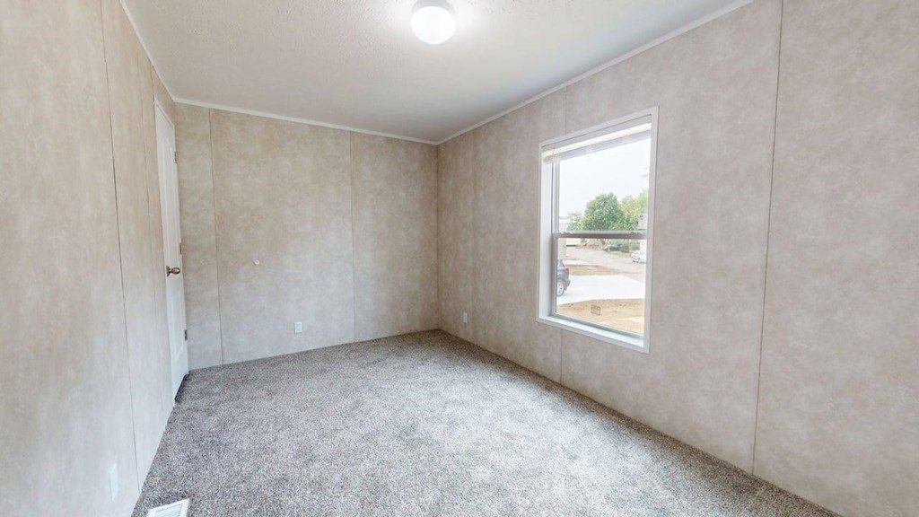 410 E Walton Street. Willard, OH 44890