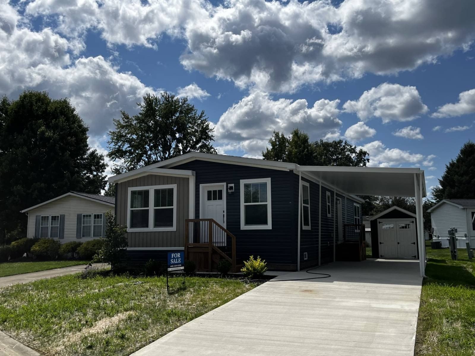 3 Sunrise Blvd. Olmsted Township, OH 44138