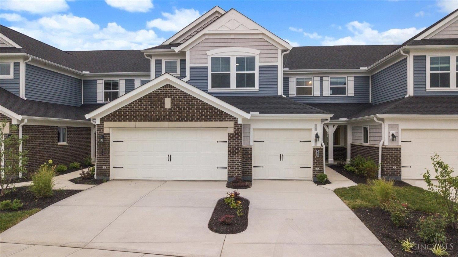 423 Bandon Dunes Court. Lebanon, OH 45036