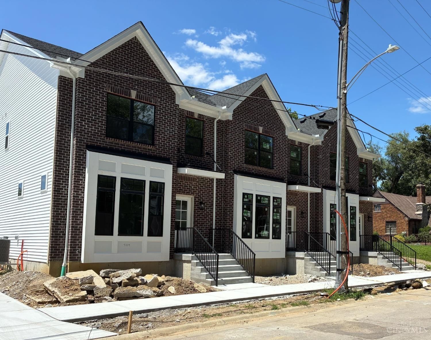 5011 Anderson Place. Cincinnati, OH 45227