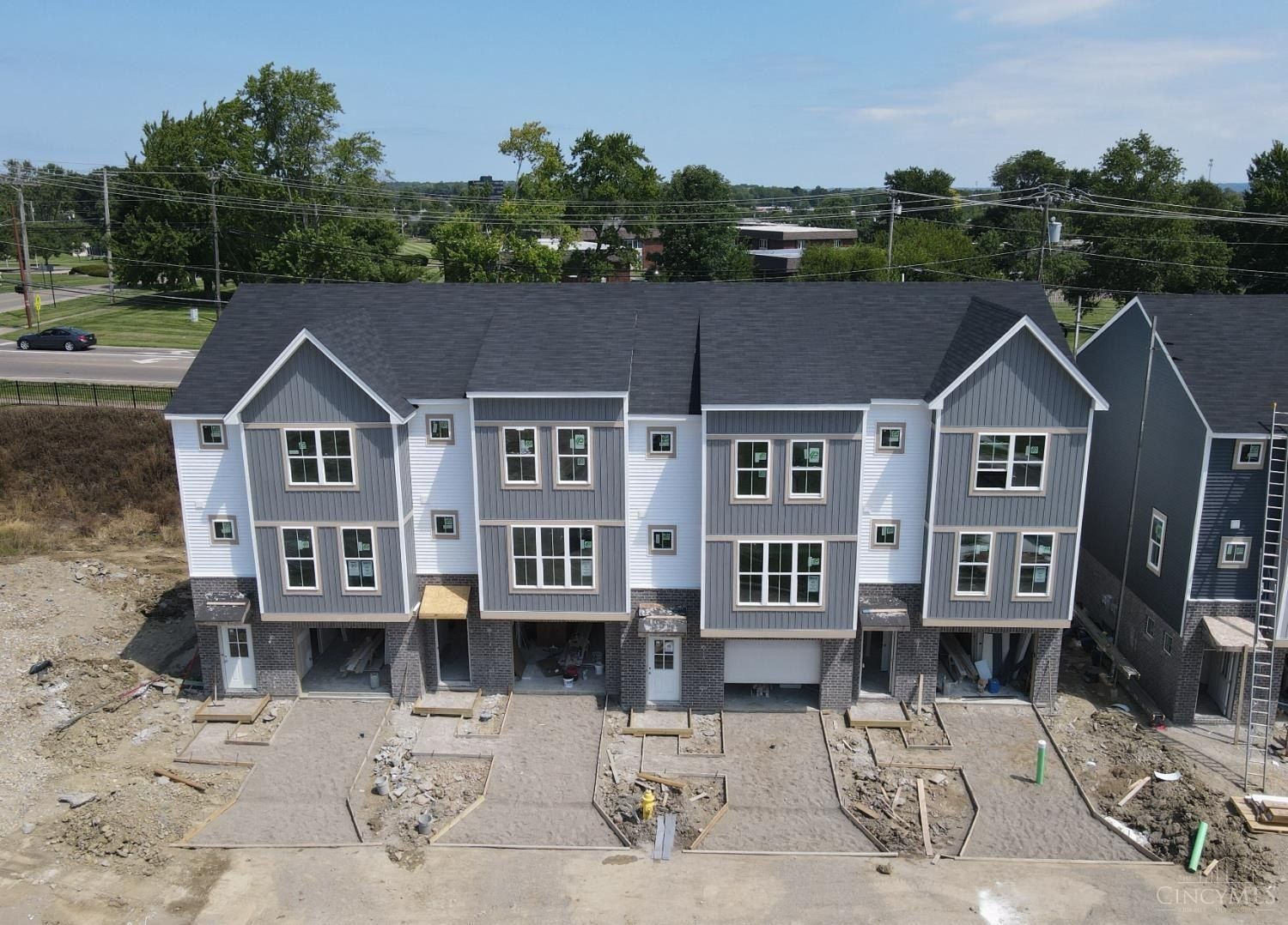 632 Brightview Place. Forest Park, OH 45240