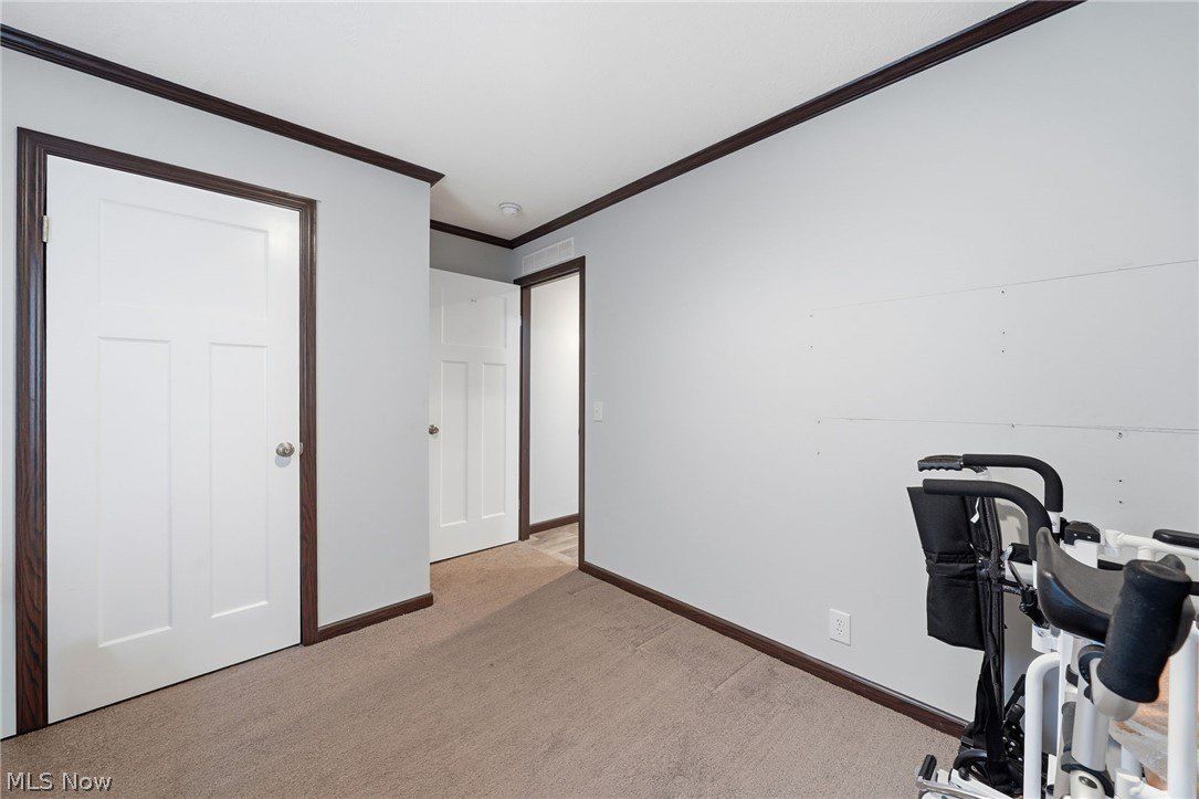 313 Eagle Circle. Elyria, OH 44035